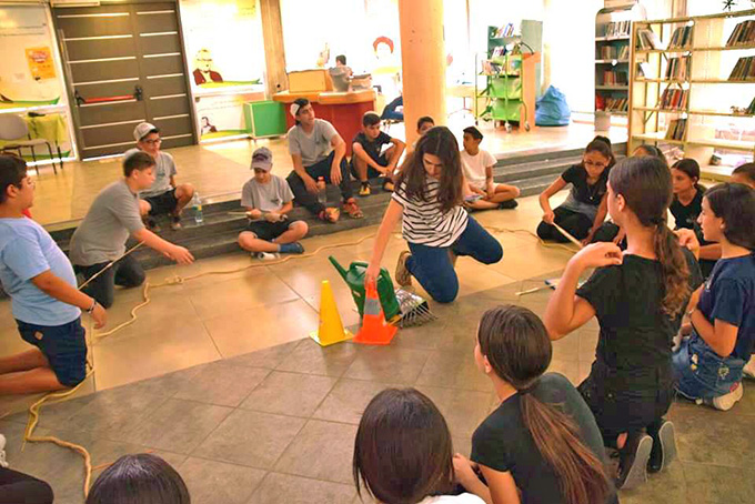 200 תלמידים קיימו פעילות חווייתי מעשירה ומעצימה בספרייה העירונית